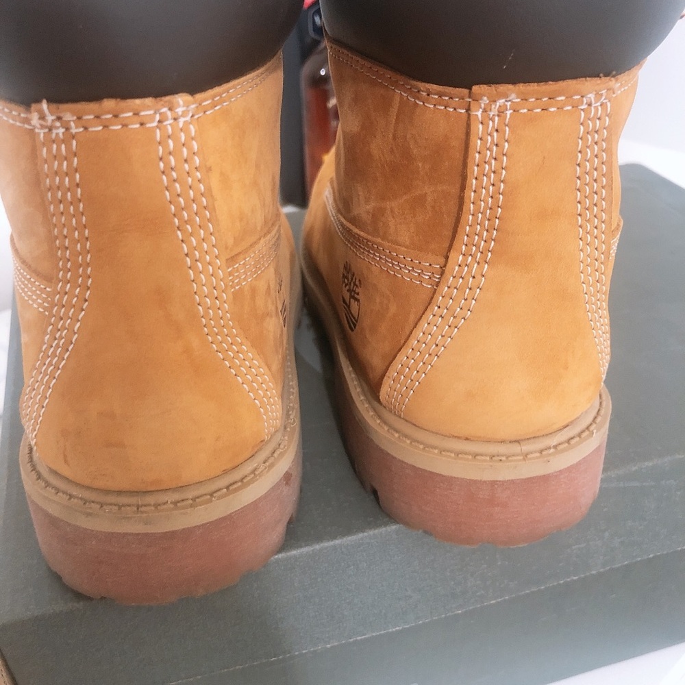 Timbs - Picture 3 of 6